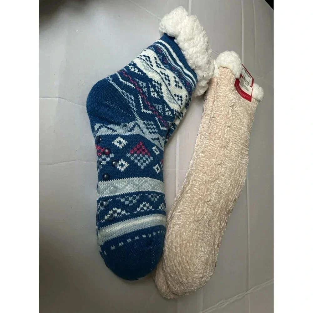 2 pairs NWT Women's Slipper Socks With Grippers